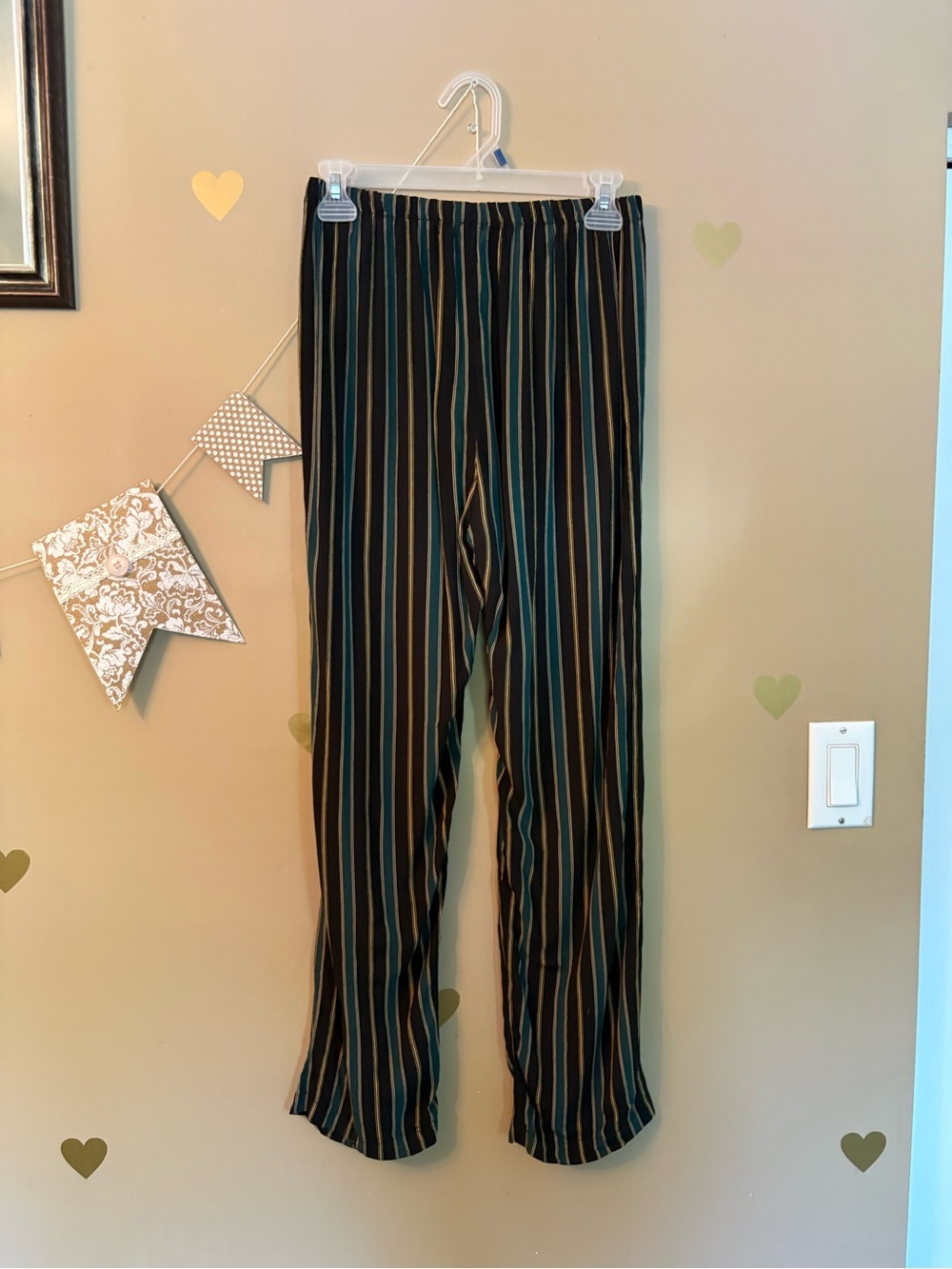 Brandy Melville Striped Pull-On Lounge Pants - Picture 7 of 8